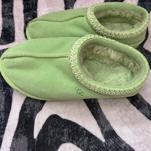 Size 7 UGGS